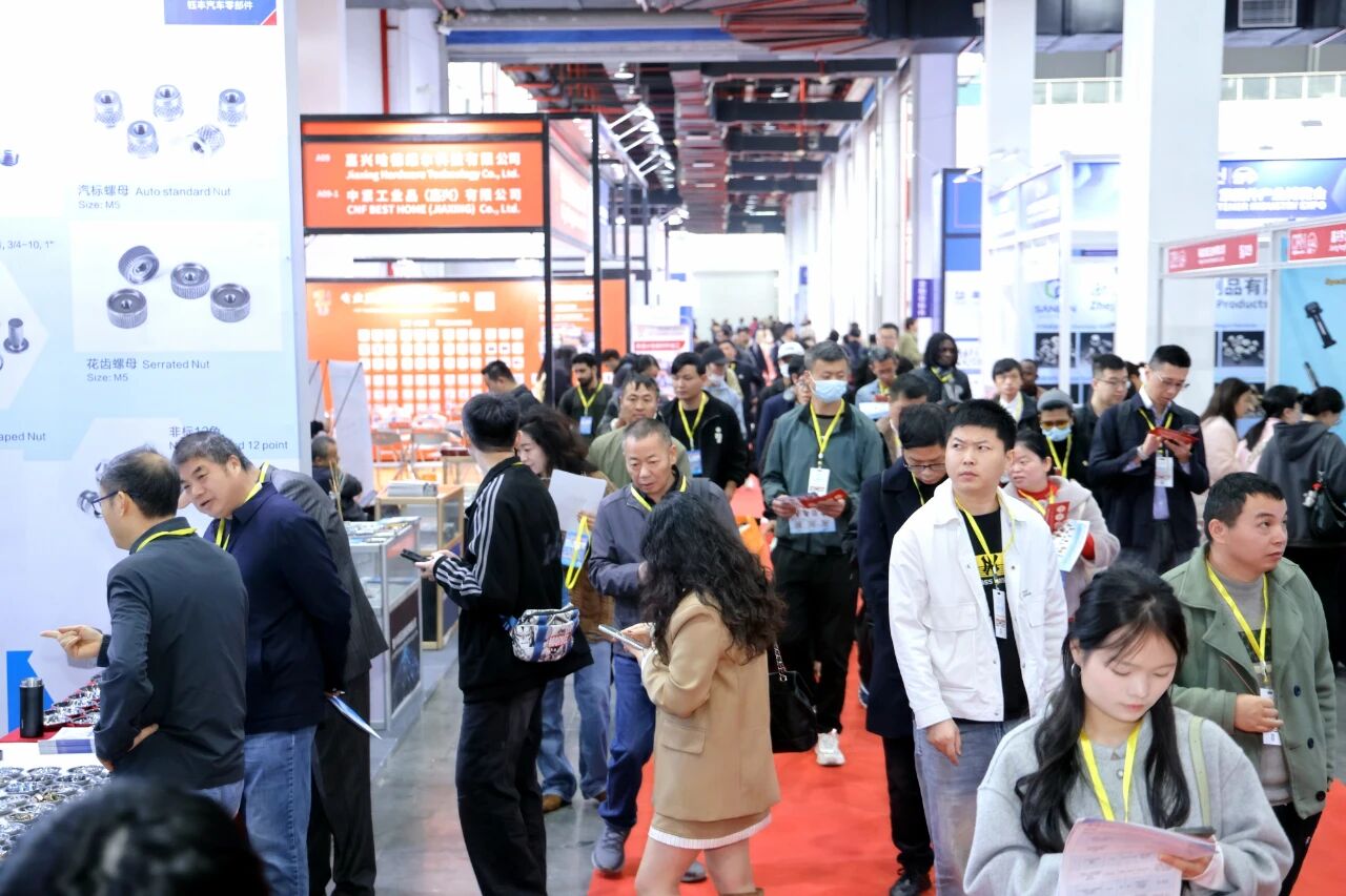 Undvik fallgropar när du köper fästelement! AOKE lär dig hur du hittar exakt vad du behöver