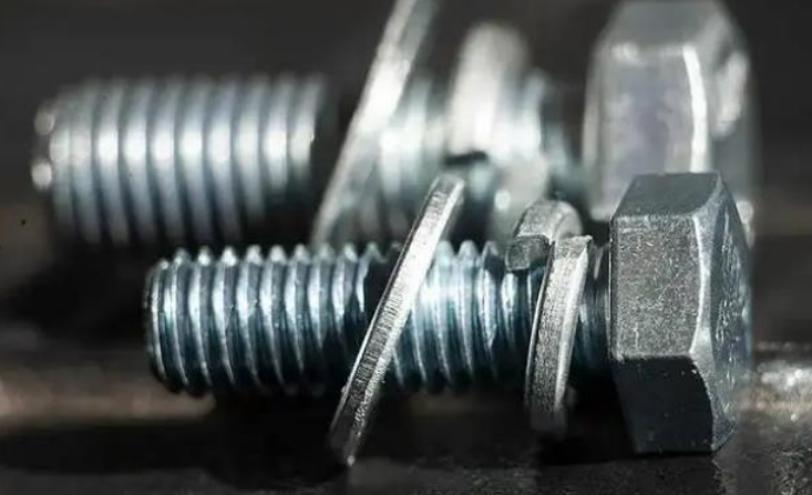 Vilka är respektive funktioner för fjäderbrickor och plattbrickor?